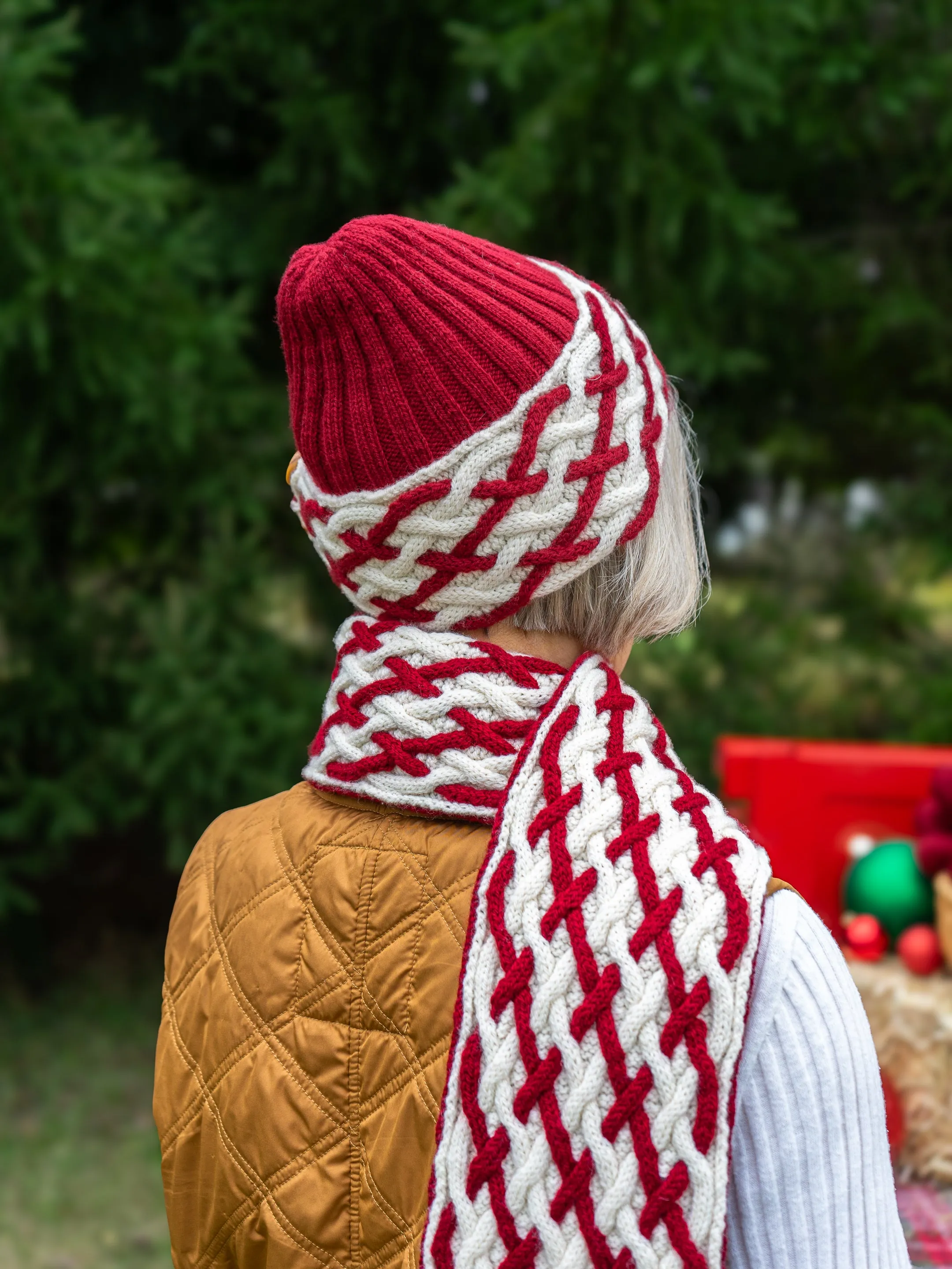 Cabled Plaid Scarf & Hat By Isle of Yarn <br/><small>knitting pattern</small>