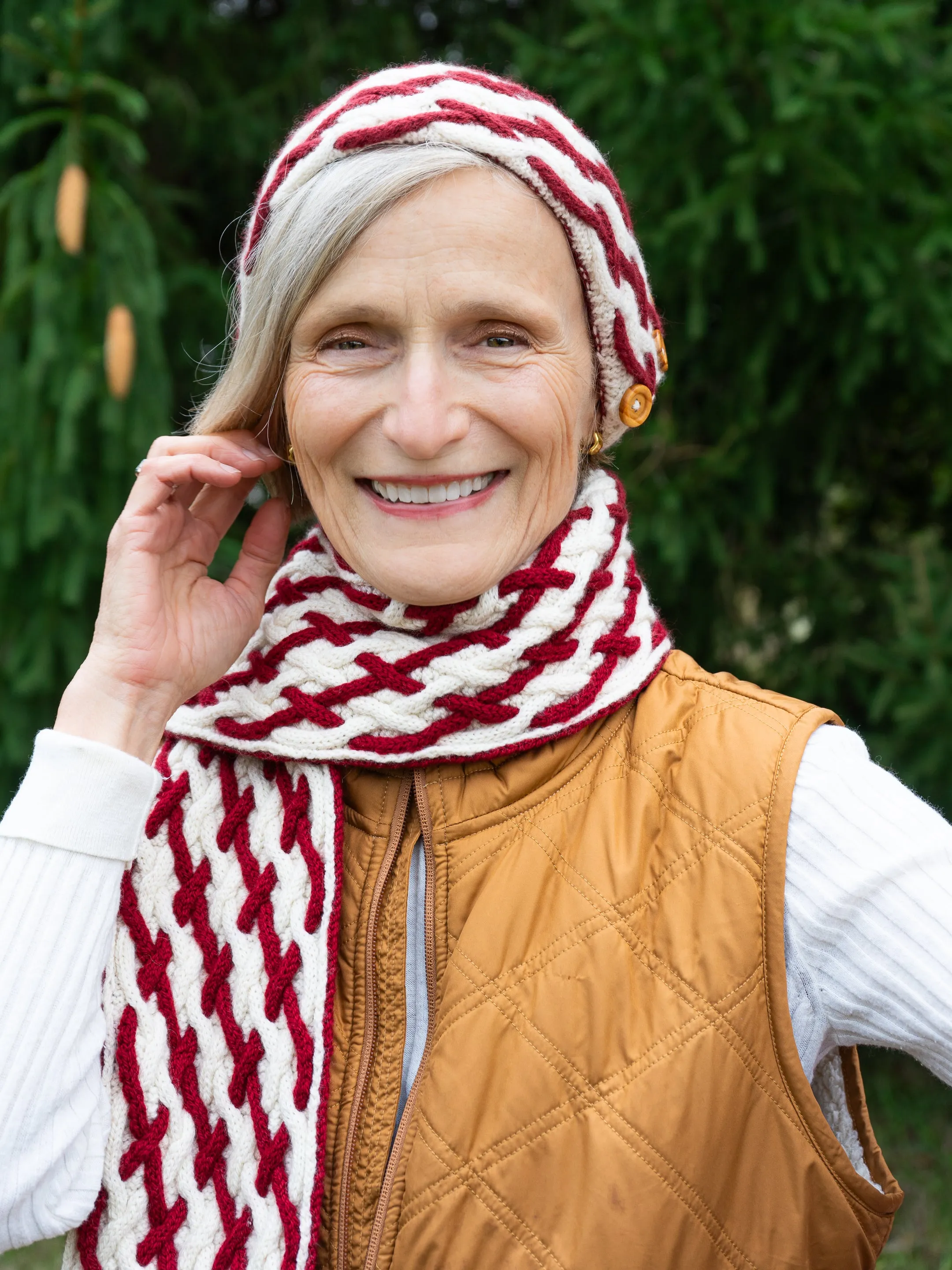 Cabled Plaid Scarf & Hat By Isle of Yarn <br/><small>knitting pattern</small>