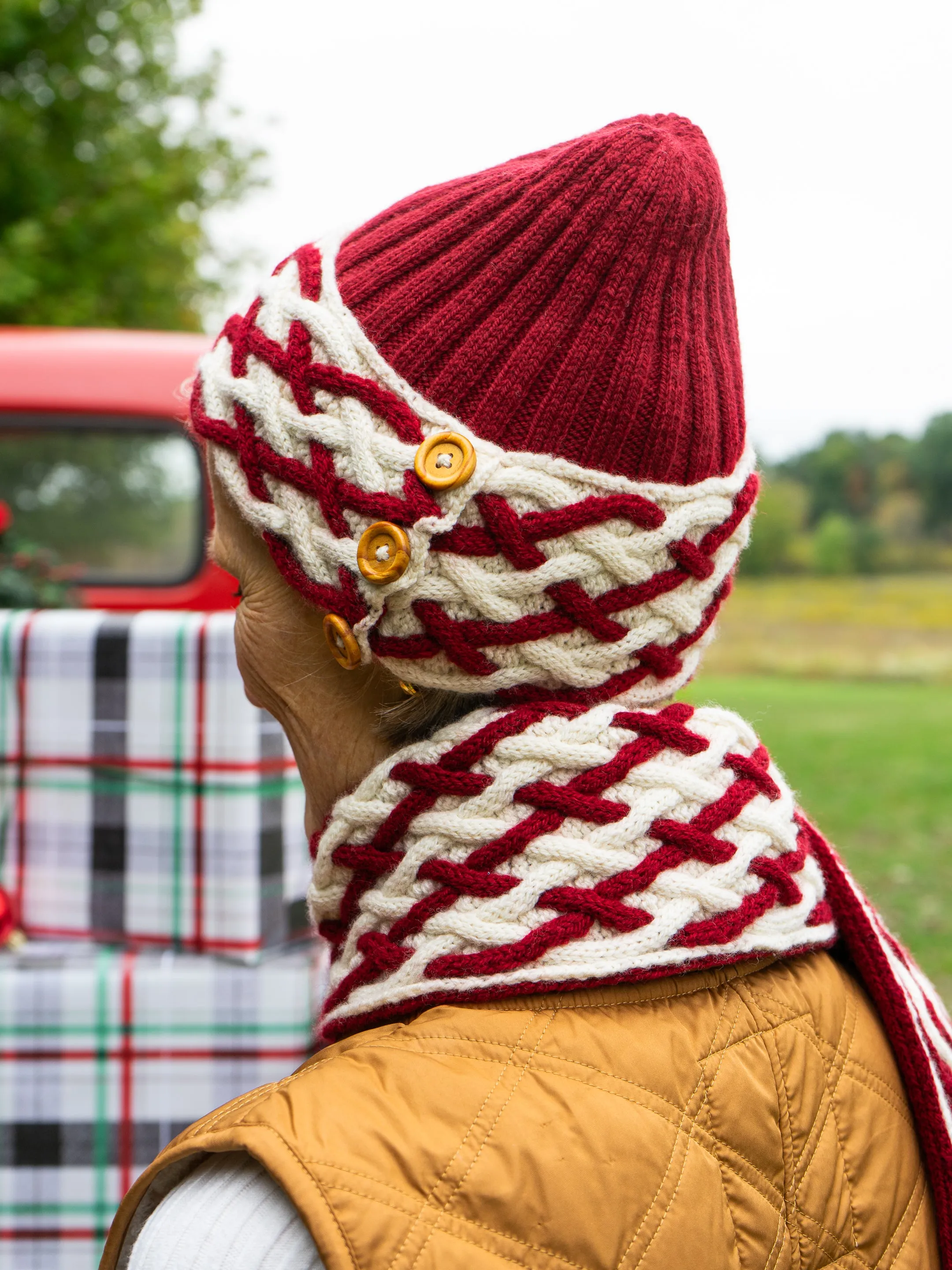 Cabled Plaid Scarf & Hat By Isle of Yarn <br/><small>knitting pattern</small>