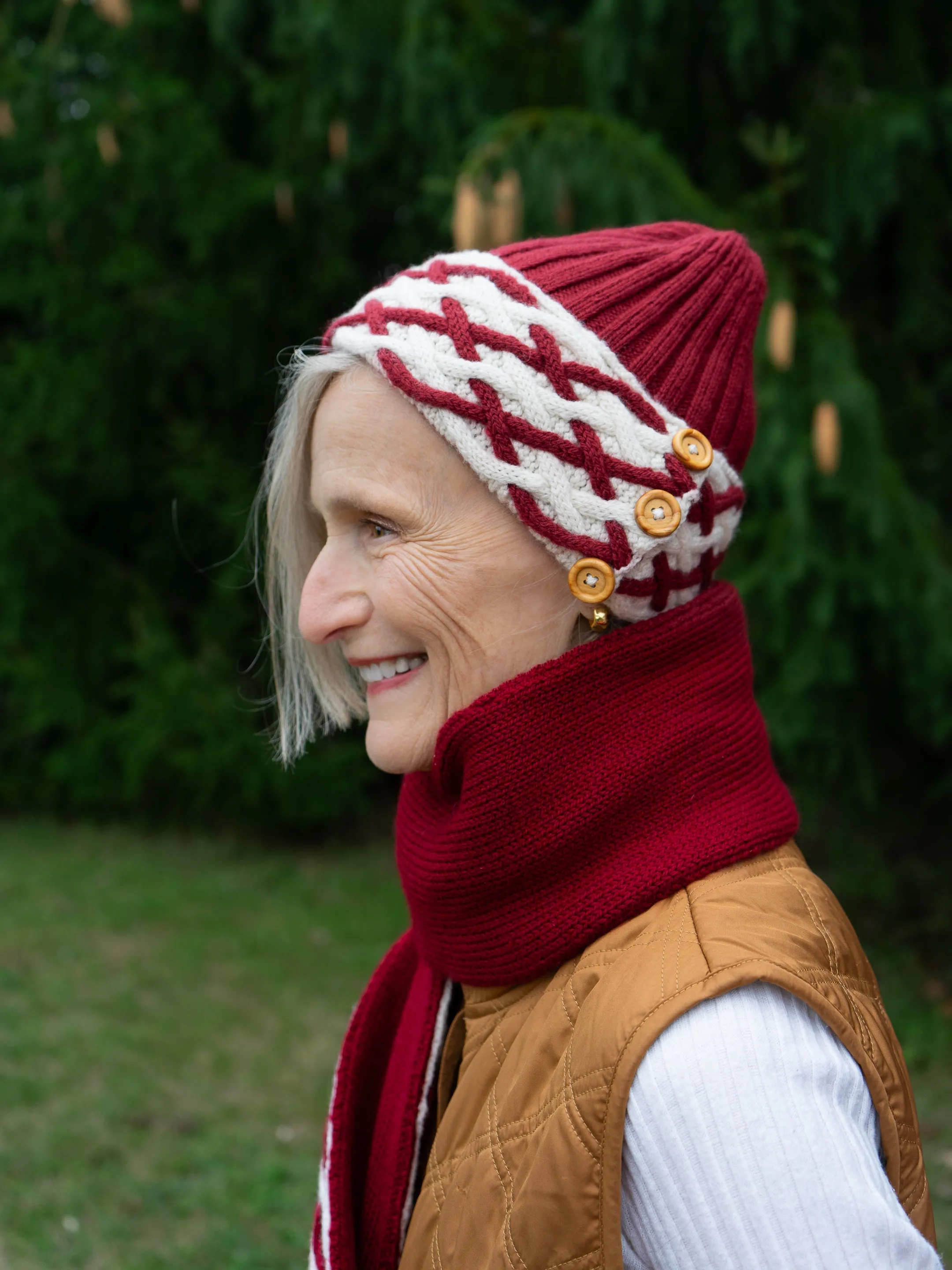 Cabled Plaid Scarf & Hat By Isle of Yarn <br/><small>knitting pattern</small>