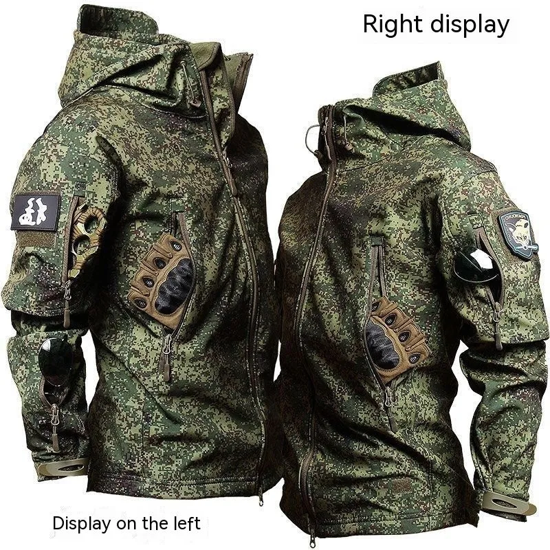 Green Men's Charging Camouflage Clothing