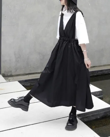 Maho Pleated Strap Overall Skirt