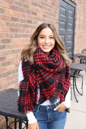 Red & Black Plaid Soft Knit Womens Frayed Hem Winter Blanket Scarf