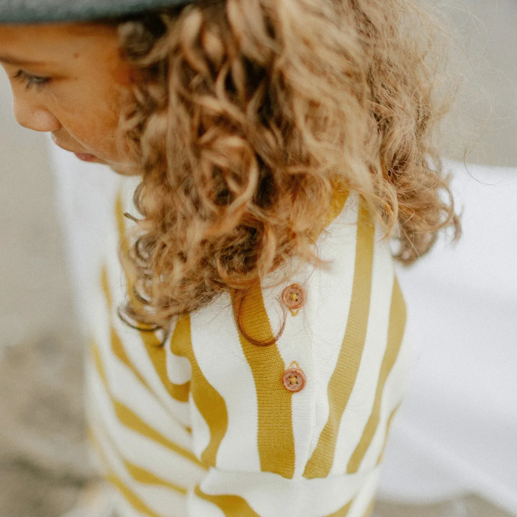 The Rutger Striped Sweater - Gradient Yellow - KIDS