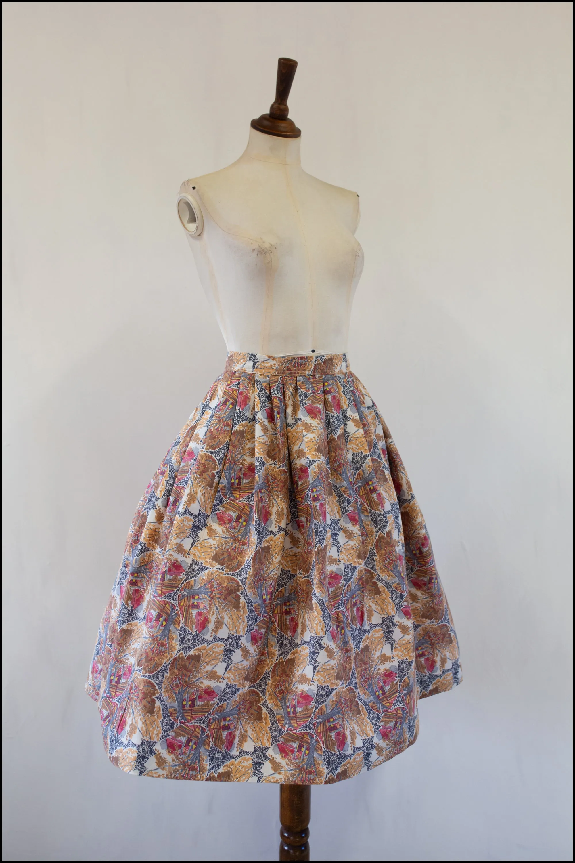 Vintage 1950s Fall Novelty Print Skirt